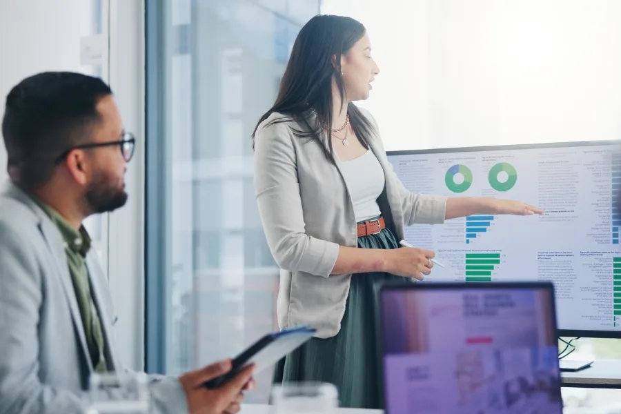 Someone presenting some AI coaching stats